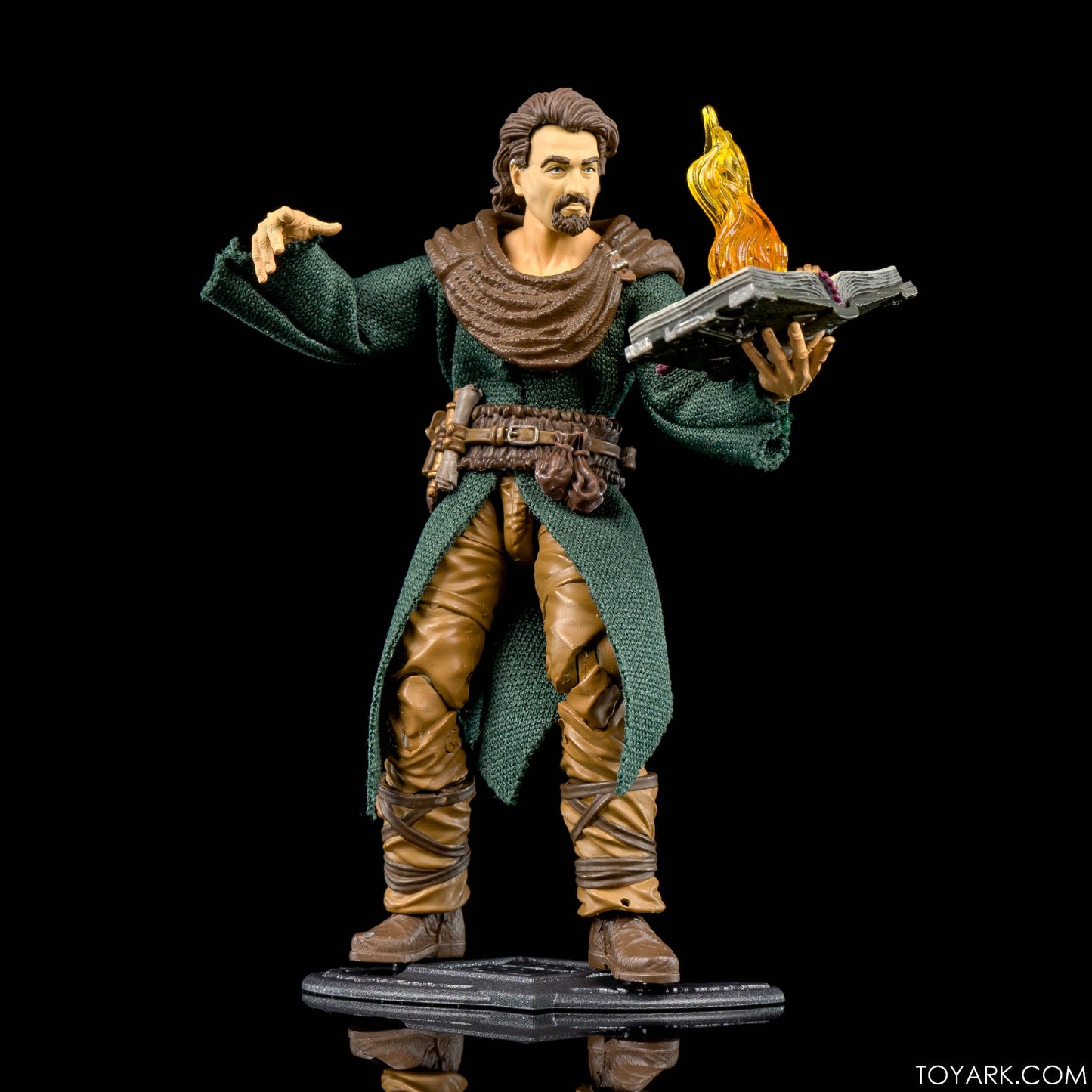 WANDERING MAGE - GREEN ROBE